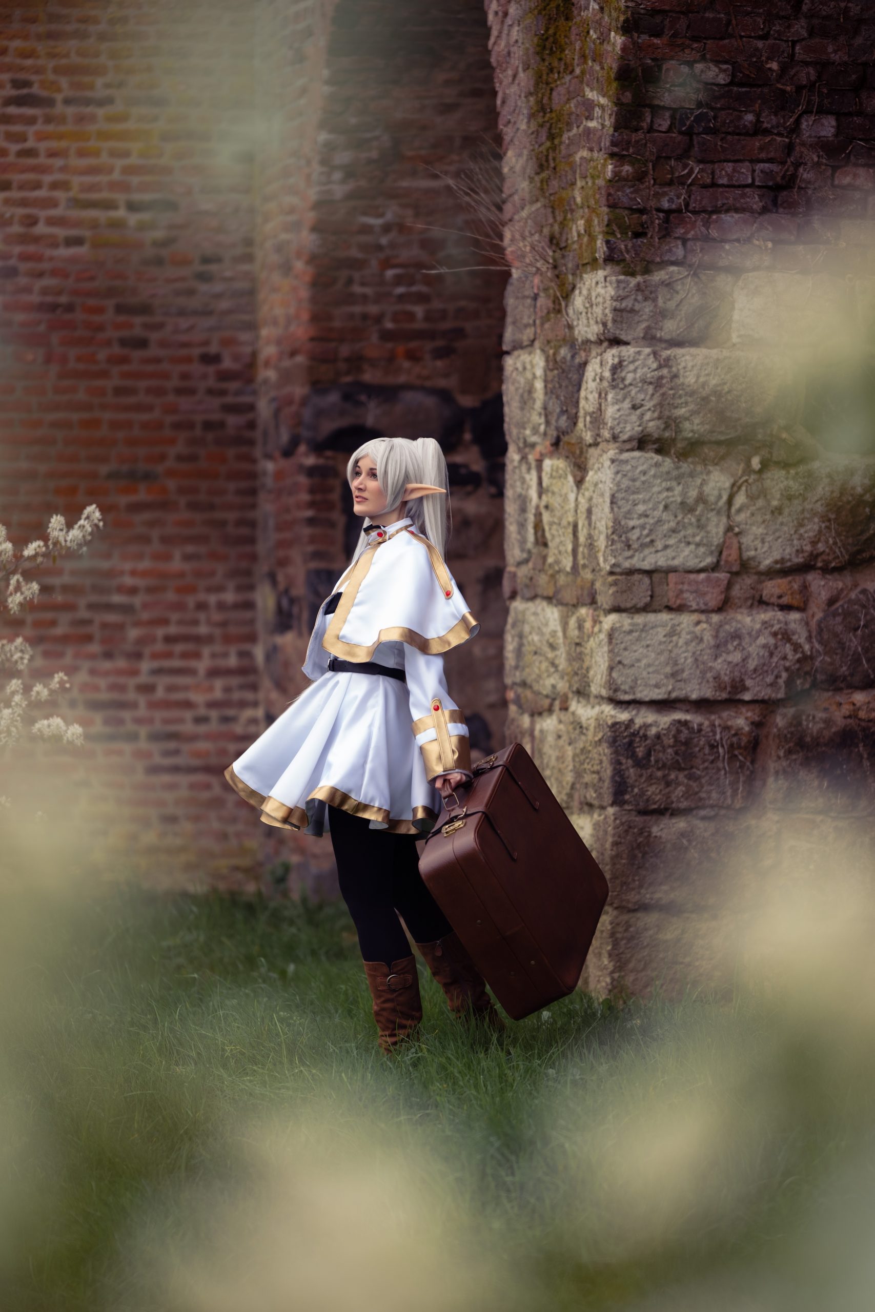 Das Cosplay Frieren aus Frieren:Beyond Journeys End von @shayrielcosplay