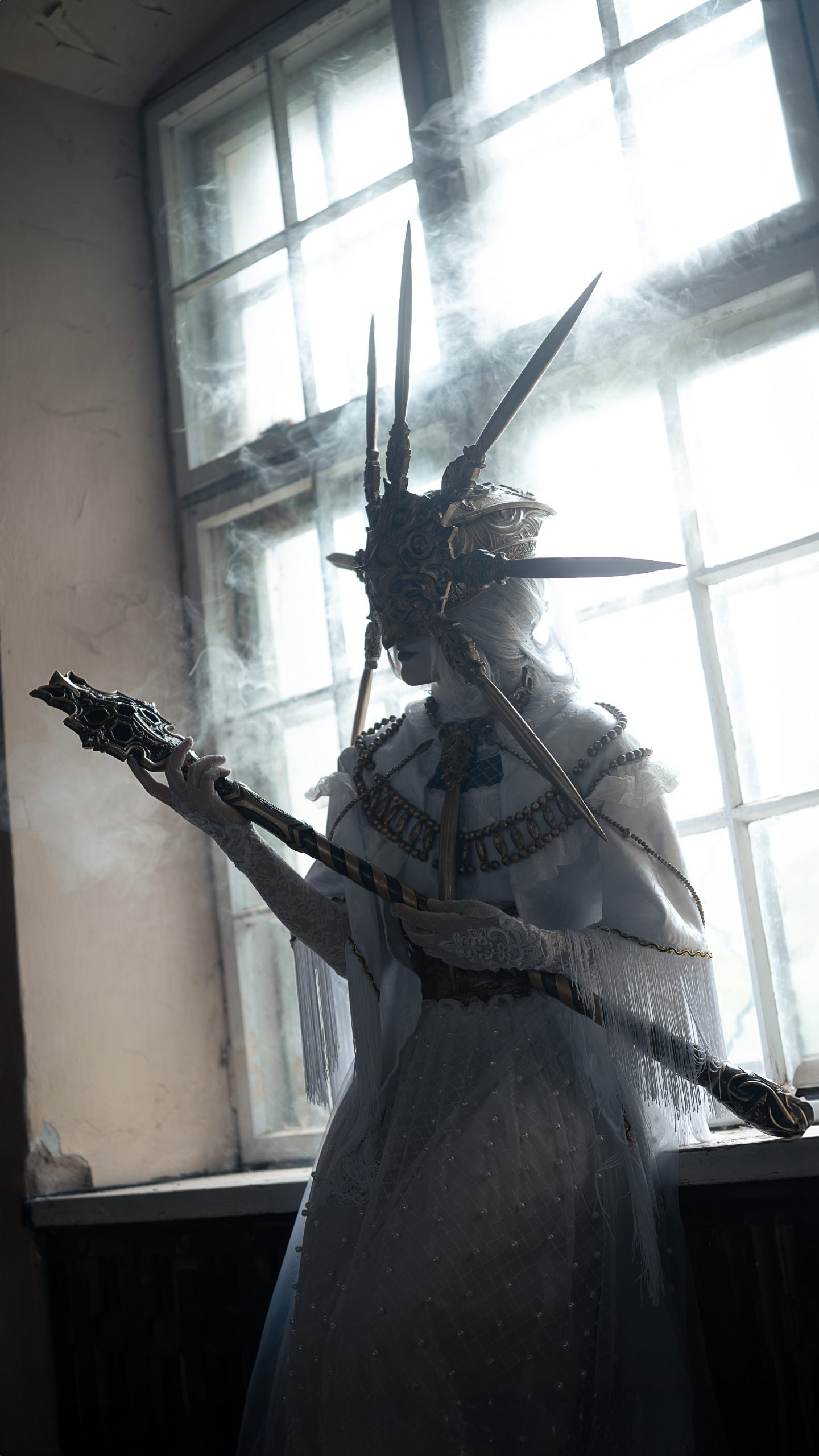 Das Cosplay Gwydolin aus Elden Ring von @muryokup